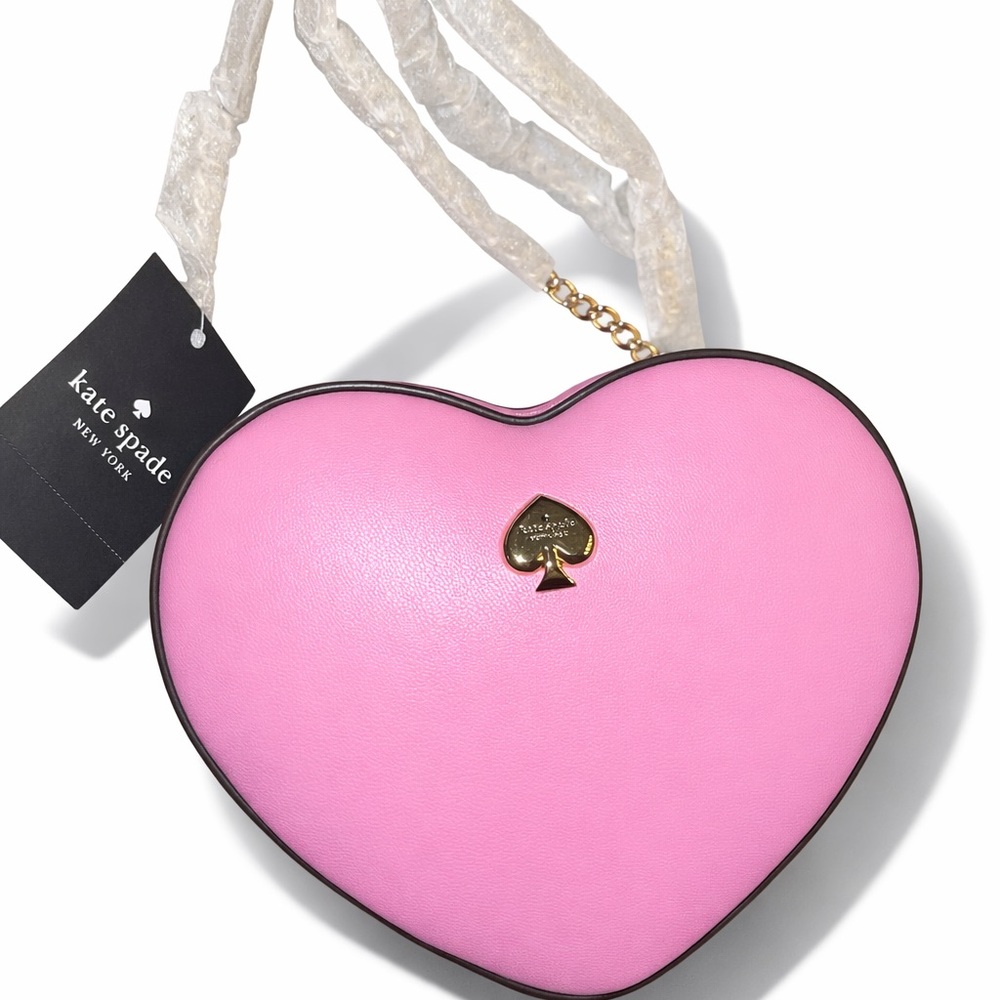 Kate Spade Pink Heart Clutch - Perfect for Valentine’s Day! NWT - Picture 2 of 3
